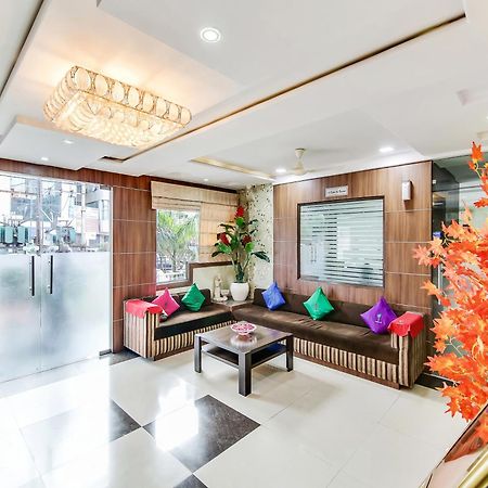 Capital O 32619 Hotel Sugar Palm Gwalijar Zewnętrze zdjęcie