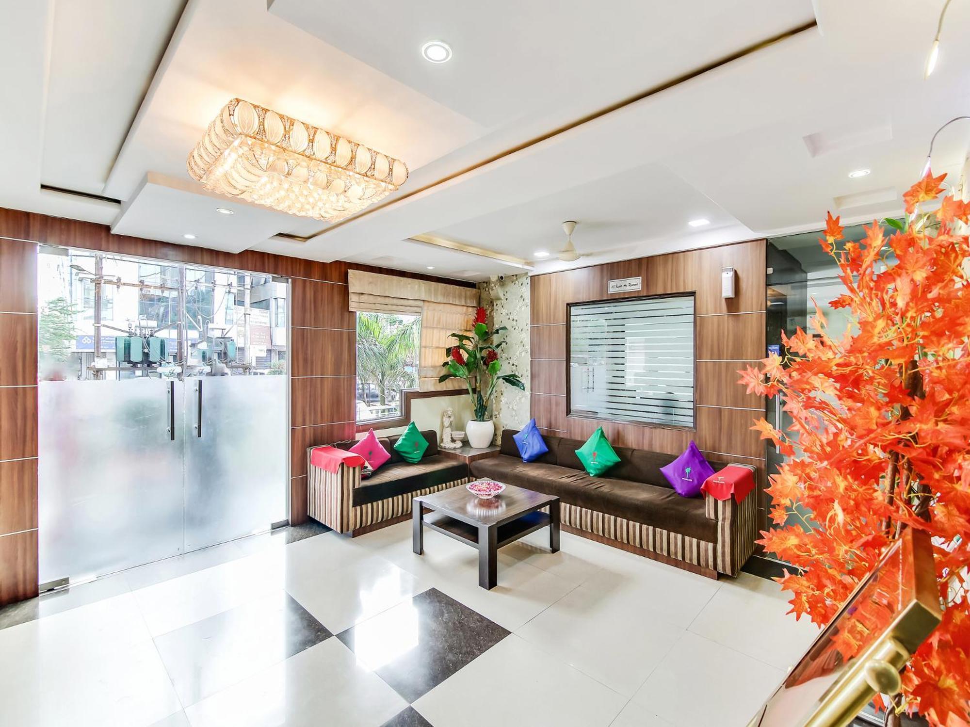 Capital O 32619 Hotel Sugar Palm Gwalijar Zewnętrze zdjęcie