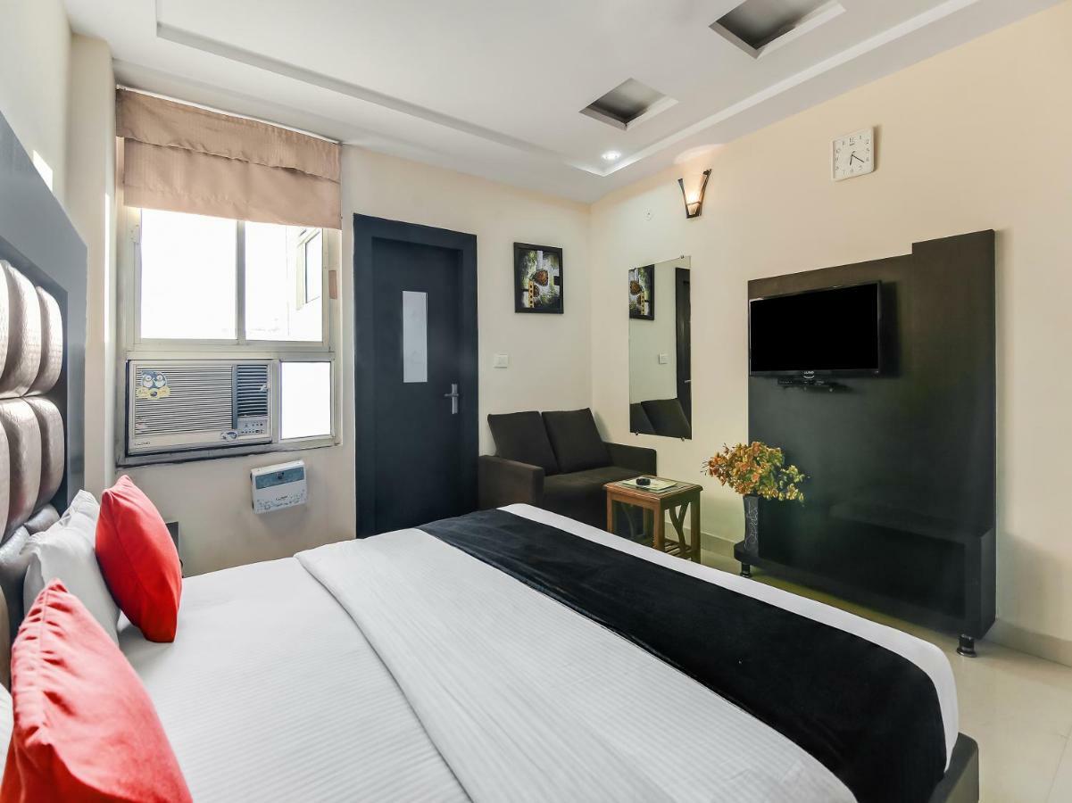 Capital O 32619 Hotel Sugar Palm Gwalijar Zewnętrze zdjęcie