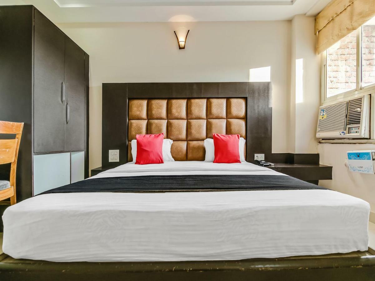 Capital O 32619 Hotel Sugar Palm Gwalijar Zewnętrze zdjęcie