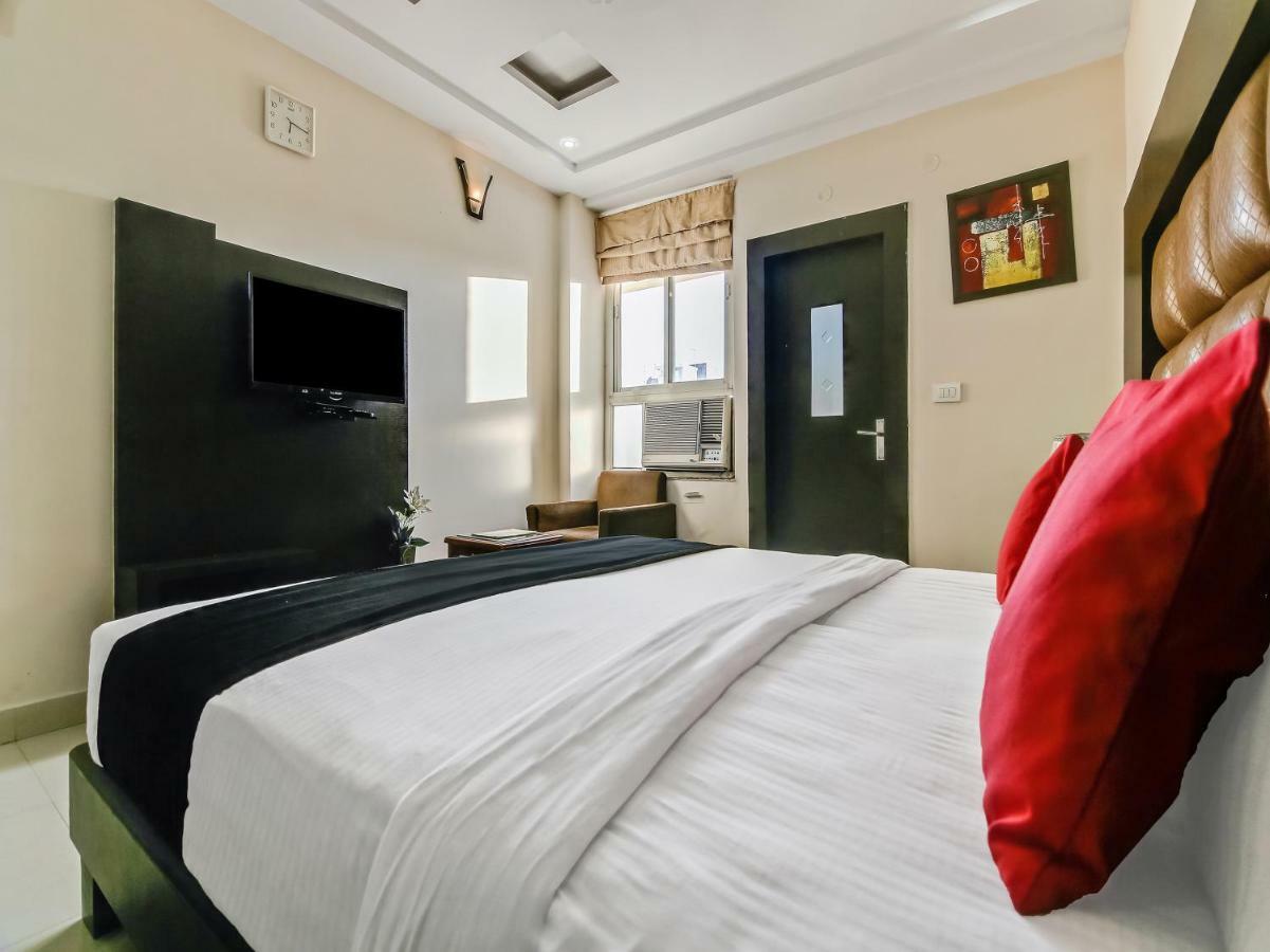 Capital O 32619 Hotel Sugar Palm Gwalijar Zewnętrze zdjęcie
