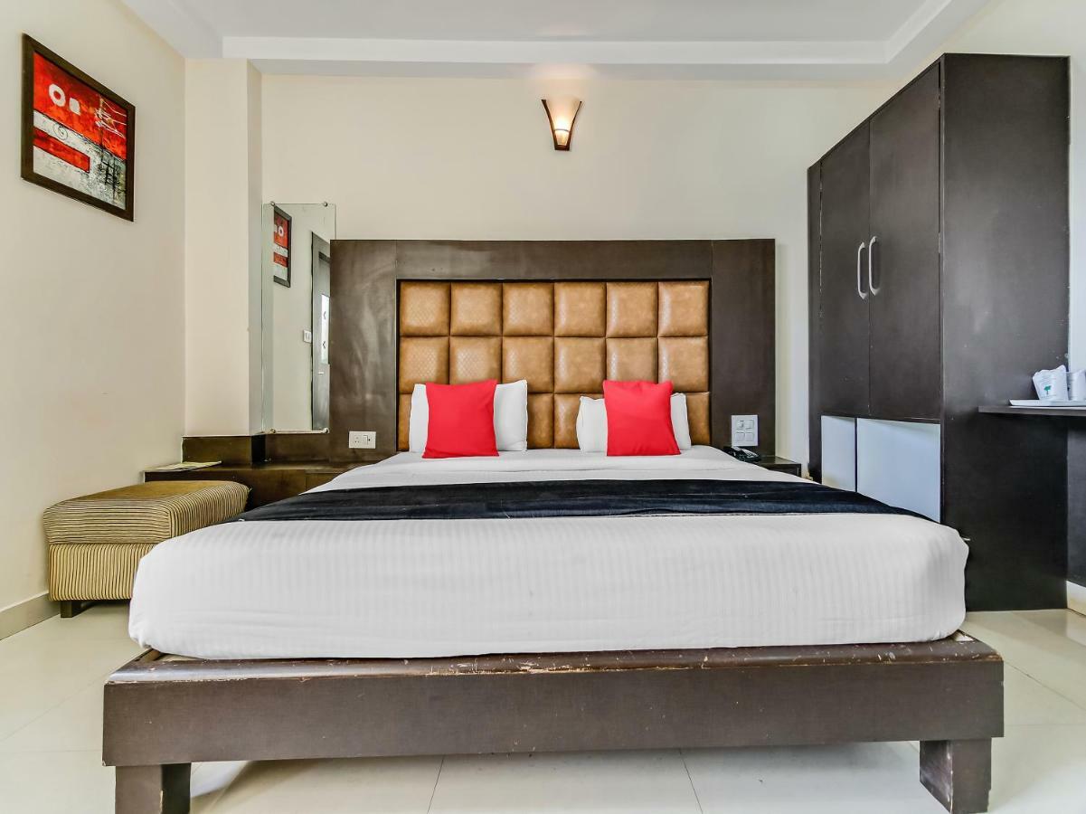 Capital O 32619 Hotel Sugar Palm Gwalijar Zewnętrze zdjęcie