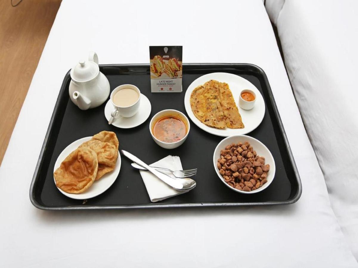 Capital O 32619 Hotel Sugar Palm Gwalijar Zewnętrze zdjęcie