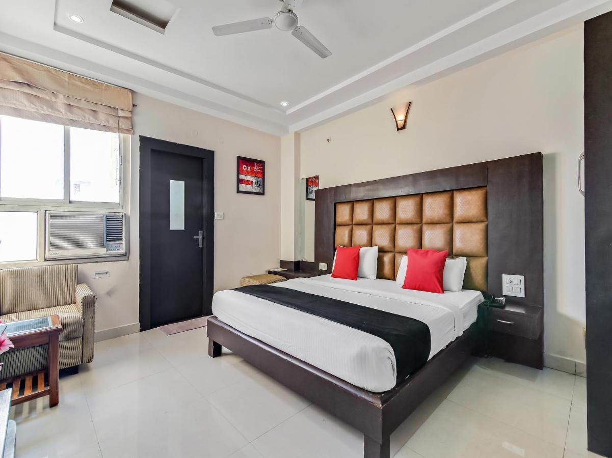 Capital O 32619 Hotel Sugar Palm Gwalijar Zewnętrze zdjęcie