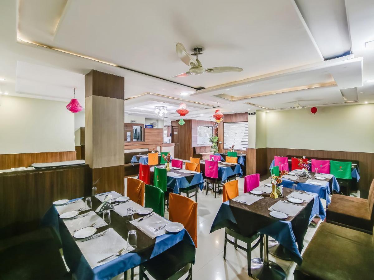 Capital O 32619 Hotel Sugar Palm Gwalijar Zewnętrze zdjęcie